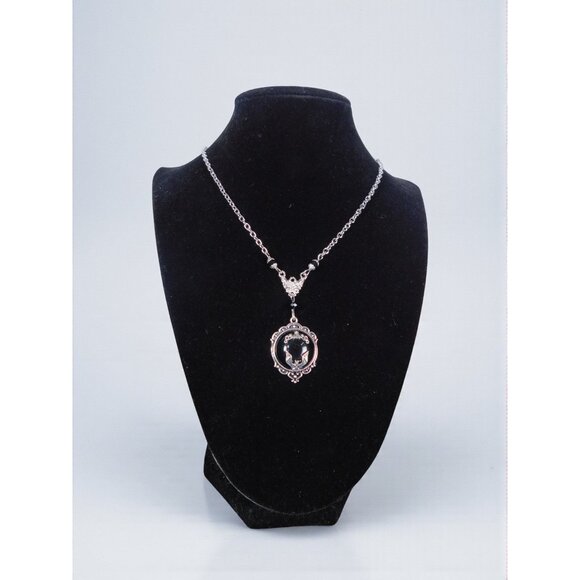 Gothic Bat Cameo Necklace Silver Black Victorian Witchcore Vampirecore NEW - Picture 1 of 9